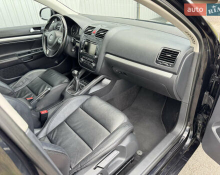 Чорний Фольксваген Гольф, об'ємом двигуна 1.4 л та пробігом 190 тис. км за 7950 $, фото 35 на Automoto.ua