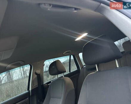 Черный Фольксваген Гольф, объемом двигателя 1.9 л и пробегом 210 тыс. км за 5000 $, фото 22 на Automoto.ua