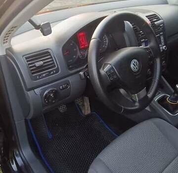 Черный Фольксваген Гольф, объемом двигателя 1.9 л и пробегом 339 тыс. км за 6000 $, фото 5 на Automoto.ua