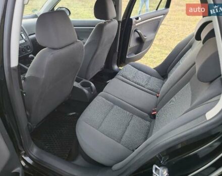 Чорний Фольксваген Гольф, об'ємом двигуна 1.6 л та пробігом 240 тис. км за 5800 $, фото 19 на Automoto.ua