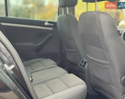 Черный Фольксваген Гольф, объемом двигателя 1.4 л и пробегом 252 тыс. км за 6700 $, фото 47 на Automoto.ua