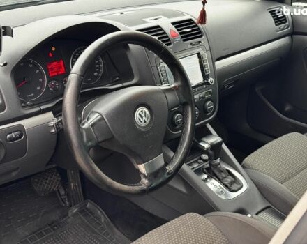 Черный Фольксваген Гольф, объемом двигателя 1.4 л и пробегом 254 тыс. км за 6990 $, фото 10 на Automoto.ua