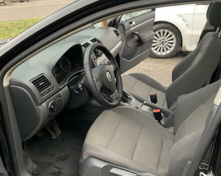 Черный Фольксваген Гольф, объемом двигателя 1.39 л и пробегом 175 тыс. км за 6200 $, фото 11 на Automoto.ua