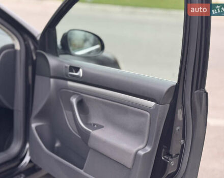 Черный Фольксваген Гольф, объемом двигателя 1.4 л и пробегом 252 тыс. км за 6700 $, фото 51 на Automoto.ua