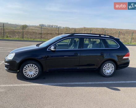 Черный Фольксваген Гольф, объемом двигателя 1.9 л и пробегом 301 тыс. км за 6600 $, фото 1 на Automoto.ua