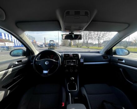 Черный Фольксваген Гольф, объемом двигателя 1.4 л и пробегом 248 тыс. км за 6500 $, фото 18 на Automoto.ua