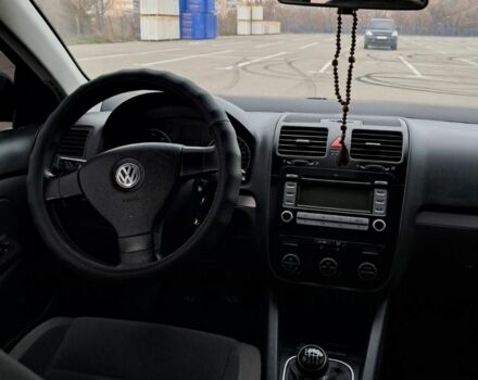 Черный Фольксваген Гольф, объемом двигателя 1.4 л и пробегом 210 тыс. км за 5200 $, фото 11 на Automoto.ua