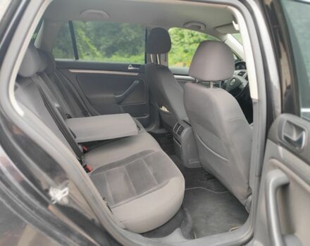 Чорний Фольксваген Гольф, об'ємом двигуна 2 л та пробігом 304 тис. км за 3300 $, фото 17 на Automoto.ua