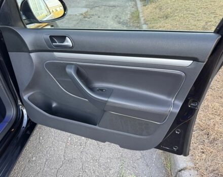 Черный Фольксваген Гольф, объемом двигателя 1.4 л и пробегом 190 тыс. км за 7950 $, фото 15 на Automoto.ua