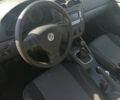 Черный Фольксваген Гольф, объемом двигателя 1.6 л и пробегом 250 тыс. км за 6500 $, фото 17 на Automoto.ua