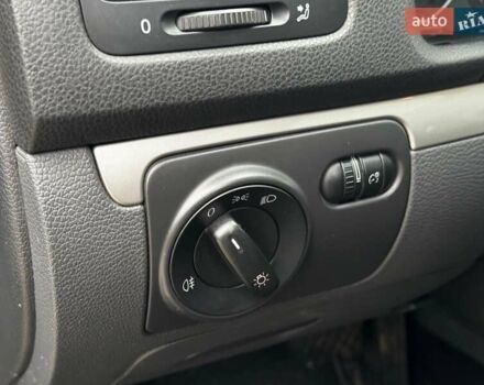 Чорний Фольксваген Гольф, об'ємом двигуна 1.4 л та пробігом 254 тис. км за 6990 $, фото 12 на Automoto.ua