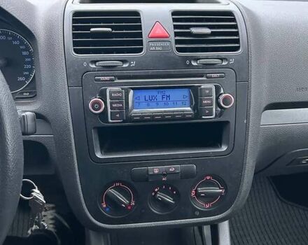 Чорний Фольксваген Гольф, об'ємом двигуна 1.6 л та пробігом 204 тис. км за 5500 $, фото 4 на Automoto.ua