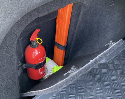 Черный Фольксваген Гольф, объемом двигателя 1.9 л и пробегом 301 тыс. км за 6600 $, фото 14 на Automoto.ua