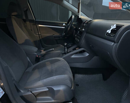 Черный Фольксваген Гольф, объемом двигателя 1.9 л и пробегом 289 тыс. км за 7450 $, фото 29 на Automoto.ua