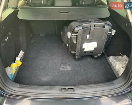 Черный Фольксваген Гольф, объемом двигателя 1.9 л и пробегом 300 тыс. км за 6000 $, фото 9 на Automoto.ua