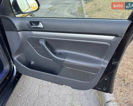 Чорний Фольксваген Гольф, об'ємом двигуна 1.4 л та пробігом 190 тис. км за 7950 $, фото 24 на Automoto.ua