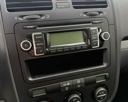 Чорний Фольксваген Гольф, об'ємом двигуна 1.6 л та пробігом 187 тис. км за 7200 $, фото 15 на Automoto.ua