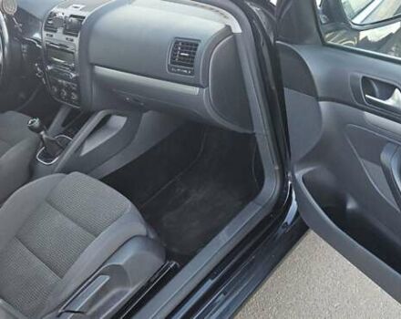 Черный Фольксваген Гольф, объемом двигателя 1.39 л и пробегом 201 тыс. км за 4700 $, фото 9 на Automoto.ua