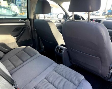 Черный Фольксваген Гольф, объемом двигателя 1.4 л и пробегом 248 тыс. км за 6500 $, фото 20 на Automoto.ua