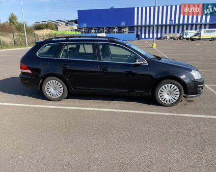 Черный Фольксваген Гольф, объемом двигателя 1.9 л и пробегом 301 тыс. км за 6600 $, фото 5 на Automoto.ua