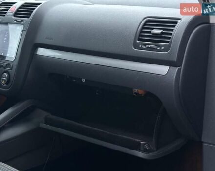 Чорний Фольксваген Гольф, об'ємом двигуна 1.4 л та пробігом 240 тис. км за 5300 $, фото 38 на Automoto.ua