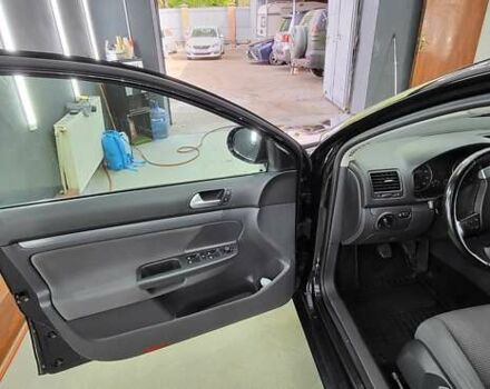 Чорний Фольксваген Гольф, об'ємом двигуна 1.6 л та пробігом 199 тис. км за 6100 $, фото 7 на Automoto.ua