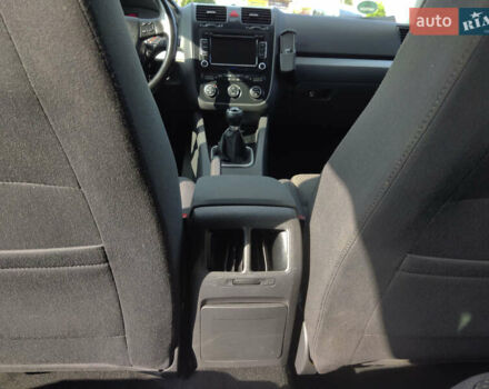 Фольксваген Гольф 2008 у Вінниці на Automoto.ua Чорний Фольксваген Гольф, об'ємом двигуна 1.39 л та пробігом 220 тис. км за 4950 $, фото 16 на Automoto.ua