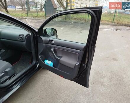 Чорний Фольксваген Гольф, об'ємом двигуна 1.6 л та пробігом 215 тис. км за 5900 $, фото 23 на Automoto.ua