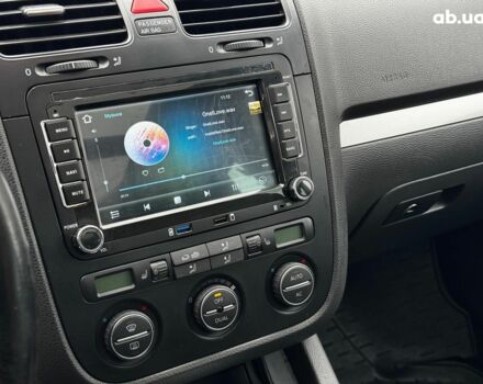 Черный Фольксваген Гольф, объемом двигателя 1.4 л и пробегом 254 тыс. км за 6990 $, фото 14 на Automoto.ua