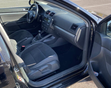 Черный Фольксваген Гольф, объемом двигателя 1.9 л и пробегом 301 тыс. км за 6600 $, фото 10 на Automoto.ua