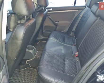 Черный Фольксваген Гольф, объемом двигателя 1.6 л и пробегом 299 тыс. км за 5200 $, фото 4 на Automoto.ua