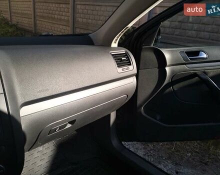 Черный Фольксваген Гольф, объемом двигателя 1.9 л и пробегом 300 тыс. км за 6200 $, фото 3 на Automoto.ua