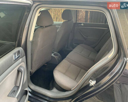 Черный Фольксваген Гольф, объемом двигателя 1.4 л и пробегом 253 тыс. км за 5500 $, фото 10 на Automoto.ua