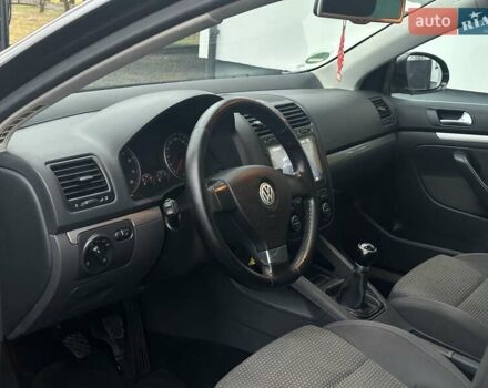 Чорний Фольксваген Гольф, об'ємом двигуна 1.4 л та пробігом 240 тис. км за 5300 $, фото 22 на Automoto.ua