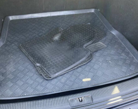 Черный Фольксваген Гольф, объемом двигателя 1.9 л и пробегом 301 тыс. км за 6600 $, фото 12 на Automoto.ua