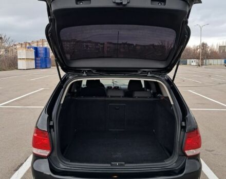 Черный Фольксваген Гольф, объемом двигателя 1.4 л и пробегом 210 тыс. км за 5200 $, фото 8 на Automoto.ua