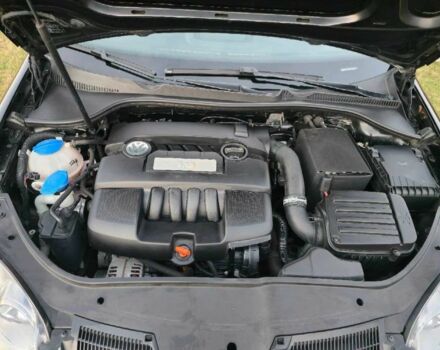 Черный Фольксваген Гольф, объемом двигателя 1.6 л и пробегом 212 тыс. км за 5800 $, фото 16 на Automoto.ua