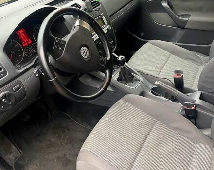 Черный Фольксваген Гольф, объемом двигателя 1.6 л и пробегом 193 тыс. км за 5900 $, фото 7 на Automoto.ua