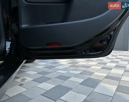 Черный Фольксваген Гольф, объемом двигателя 1.9 л и пробегом 289 тыс. км за 7450 $, фото 23 на Automoto.ua