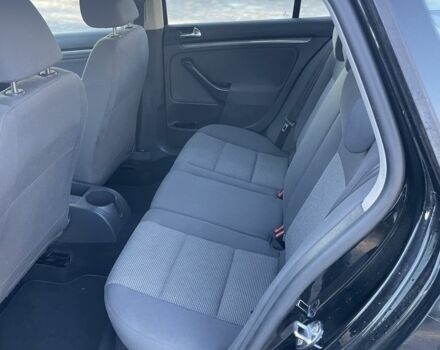 Черный Фольксваген Гольф, объемом двигателя 1.6 л и пробегом 183 тыс. км за 5650 $, фото 7 на Automoto.ua