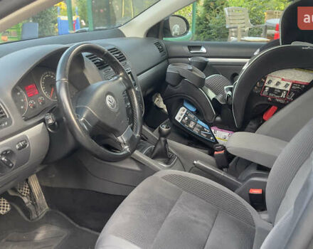 Чорний Фольксваген Гольф, об'ємом двигуна 1.6 л та пробігом 215 тис. км за 7500 $, фото 2 на Automoto.ua