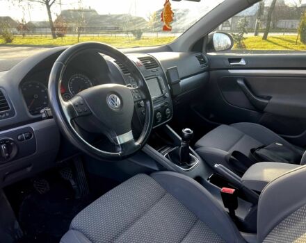 Черный Фольксваген Гольф, объемом двигателя 1.4 л и пробегом 248 тыс. км за 6500 $, фото 7 на Automoto.ua