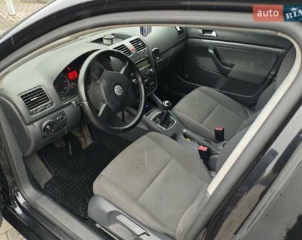 Чорний Фольксваген Гольф, об'ємом двигуна 1.9 л та пробігом 272 тис. км за 6100 $, фото 5 на Automoto.ua