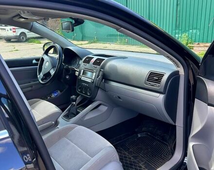 Черный Фольксваген Гольф, объемом двигателя 2 л и пробегом 181 тыс. км за 5950 $, фото 3 на Automoto.ua