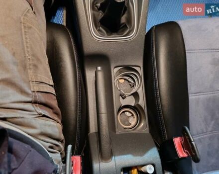 Черный Фольксваген Гольф, объемом двигателя 1.6 л и пробегом 217 тыс. км за 6400 $, фото 11 на Automoto.ua