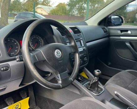 Черный Фольксваген Гольф, объемом двигателя 1.6 л и пробегом 262 тыс. км за 5300 $, фото 7 на Automoto.ua