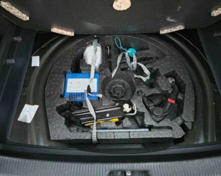 Черный Фольксваген Гольф, объемом двигателя 1.6 л и пробегом 212 тыс. км за 5800 $, фото 14 на Automoto.ua