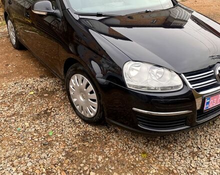 Черный Фольксваген Гольф, объемом двигателя 1.6 л и пробегом 193 тыс. км за 5900 $, фото 1 на Automoto.ua