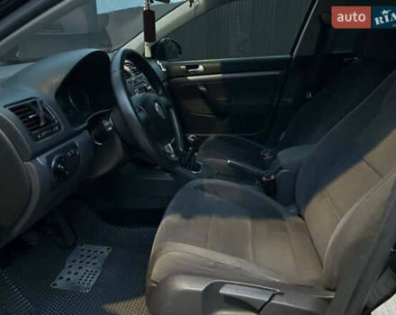 Черный Фольксваген Гольф, объемом двигателя 1.9 л и пробегом 289 тыс. км за 7450 $, фото 17 на Automoto.ua