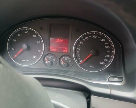 Черный Фольксваген Гольф, объемом двигателя 1.39 л и пробегом 198 тыс. км за 6200 $, фото 14 на Automoto.ua